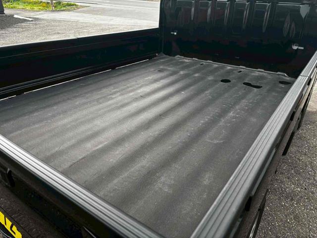 ハイゼットトラック エクストラ　４ＷＤ　軽トラック　ＭＴ　衝突被害軽減システム　クリアランスソナー　レーンアシスト　ＴＶ　スマートキー　アイドリングストップ　電動格納ミラー　オートマチックハイビーム　エアコン　パワーステアリング（27枚目）