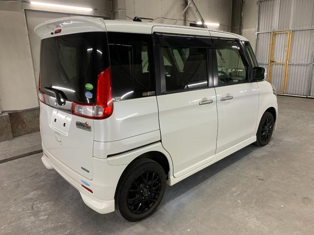 マンションなどタイヤの保管にお困りのお客様にはシーズンタイヤ保管サービスも行っております。タイヤ交換が難しい、重くて運べない、置く場所が無い、などお車のメンテナンスにお困りのお客様は是非ご相談ください