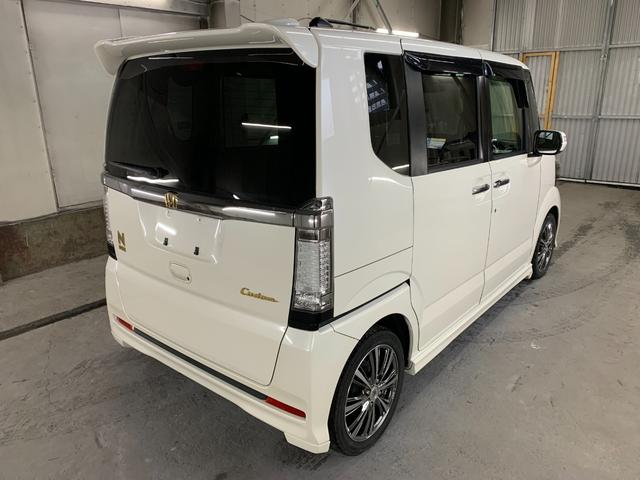 Ｎ－ＢＯＸカスタム Ｇ・Ｌパッケージ　ナビ　バックカメラ　エンジンスターター　両側パワースライドドア　アイドリングストップ（5枚目）