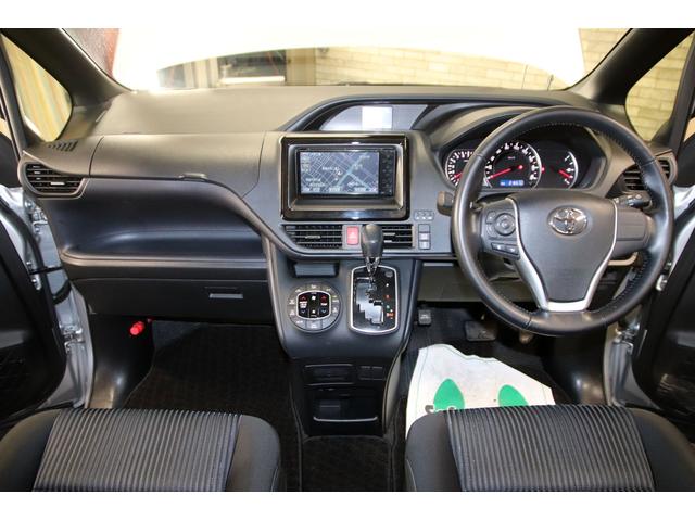 Si 1オーナー 禁煙車 寒冷地仕様 トヨタセーフティセンス 左側パワスラ SDナビ DTV Bカメラ アイドリングS ワイパーデアイサー リアヒーター LEDヘッド オートマチックハイビーム スマートキー(17枚目)