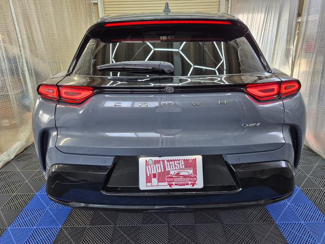 クラウンスポーツ Ｚ　４ＷＤ　全周囲カメラ　クリアランスソナー　オートクルーズコントロール　レーンアシスト　パワーシート　衝突被害軽減システム　サンルーフ　ナビ　ＴＶ　オートマチックハイビーム　オートライト（5枚目）