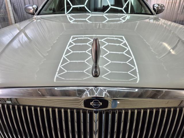 プレジデントＪＳ タイプＧ　オートクルーズコントロール　ナビ　アルミホイール　オートライト　ＨＩＤ　ＡＴ　シートヒーター　キーレスエントリー　パワーシート　カセット　衝突安全ボディ　ＡＢＳ　エアコン　パワーステアリング（10枚目）