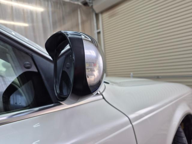 プレジデントＪＳ タイプＧ　オートクルーズコントロール　ナビ　アルミホイール　オートライト　ＨＩＤ　ＡＴ　シートヒーター　キーレスエントリー　パワーシート　カセット　衝突安全ボディ　ＡＢＳ　エアコン　パワーステアリング（14枚目）