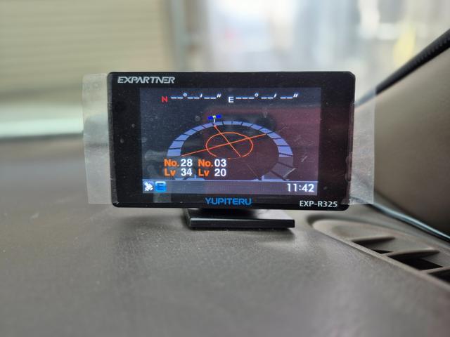 プレジデントＪＳ タイプＧ　オートクルーズコントロール　ナビ　アルミホイール　オートライト　ＨＩＤ　ＡＴ　シートヒーター　キーレスエントリー　パワーシート　カセット　衝突安全ボディ　ＡＢＳ　エアコン　パワーステアリング（21枚目）