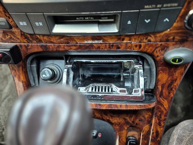 プレジデントＪＳ タイプＧ　オートクルーズコントロール　ナビ　アルミホイール　オートライト　ＨＩＤ　ＡＴ　シートヒーター　キーレスエントリー　パワーシート　カセット　衝突安全ボディ　ＡＢＳ　エアコン　パワーステアリング（25枚目）