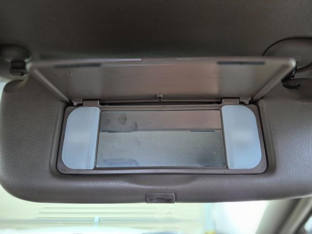 プレジデントＪＳ タイプＧ　オートクルーズコントロール　ナビ　アルミホイール　オートライト　ＨＩＤ　ＡＴ　シートヒーター　キーレスエントリー　パワーシート　カセット　衝突安全ボディ　ＡＢＳ　エアコン　パワーステアリング（30枚目）