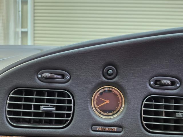 プレジデントＪＳ タイプＧ　オートクルーズコントロール　ナビ　アルミホイール　オートライト　ＨＩＤ　ＡＴ　シートヒーター　キーレスエントリー　パワーシート　カセット　衝突安全ボディ　ＡＢＳ　エアコン　パワーステアリング（41枚目）