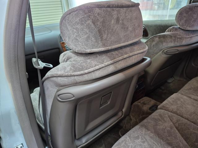 プレジデントＪＳ タイプＧ　オートクルーズコントロール　ナビ　アルミホイール　オートライト　ＨＩＤ　ＡＴ　シートヒーター　キーレスエントリー　パワーシート　カセット　衝突安全ボディ　ＡＢＳ　エアコン　パワーステアリング（45枚目）