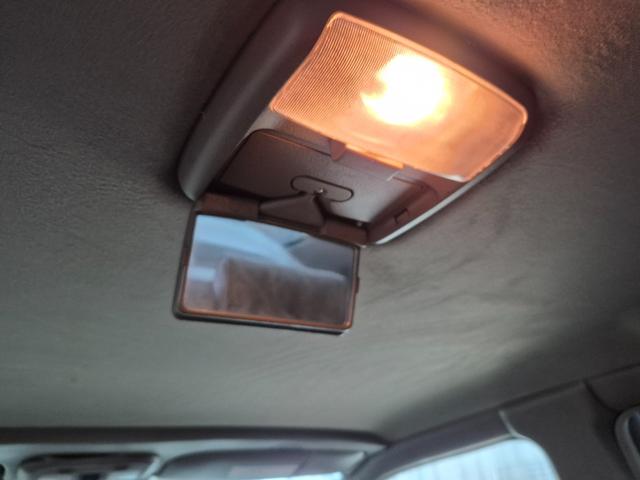 プレジデントＪＳ タイプＧ　オートクルーズコントロール　ナビ　アルミホイール　オートライト　ＨＩＤ　ＡＴ　シートヒーター　キーレスエントリー　パワーシート　カセット　衝突安全ボディ　ＡＢＳ　エアコン　パワーステアリング（47枚目）