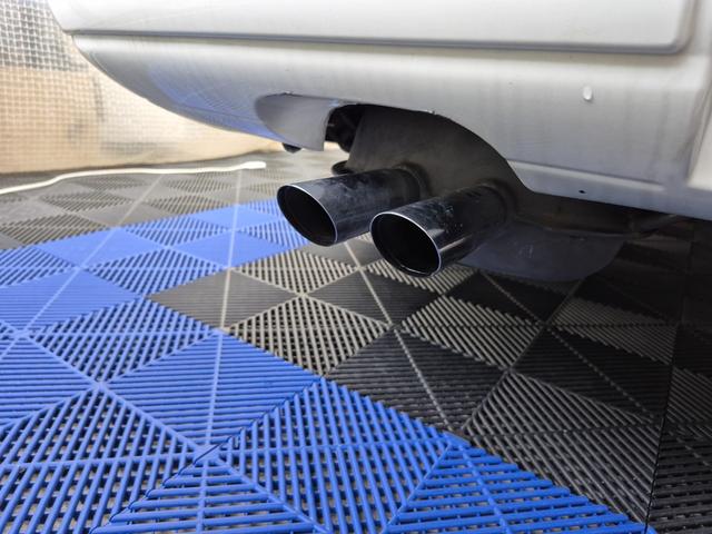 プレジデントＪＳ タイプＧ　オートクルーズコントロール　ナビ　アルミホイール　オートライト　ＨＩＤ　ＡＴ　シートヒーター　キーレスエントリー　パワーシート　カセット　衝突安全ボディ　ＡＢＳ　エアコン　パワーステアリング（55枚目）