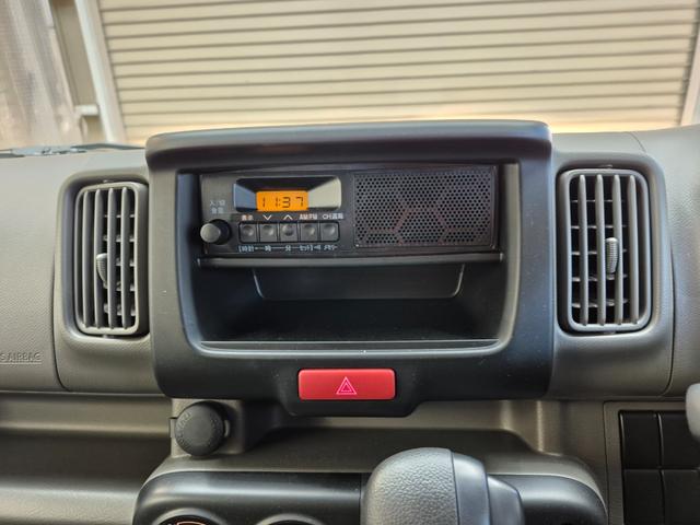 エブリイ PAリミテッド 4WD CVT 衝突被害軽減システム クリアランスソナー レーンアシスト 両側スライドドア キーレスエントリー アイドリングストップ ESC エアコン パワーステアリング パワーウィンドウ(6枚目)