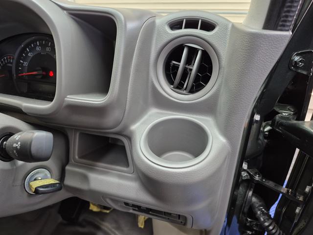 エブリイ PAリミテッド 4WD CVT 衝突被害軽減システム クリアランスソナー レーンアシスト 両側スライドドア キーレスエントリー アイドリングストップ ESC エアコン パワーステアリング パワーウィンドウ(53枚目)