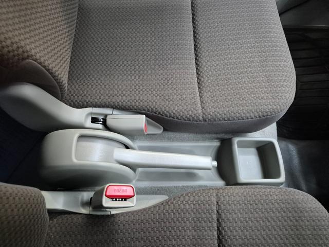 エブリイ PAリミテッド 4WD CVT 衝突被害軽減システム クリアランスソナー レーンアシスト 両側スライドドア キーレスエントリー アイドリングストップ ESC エアコン パワーステアリング パワーウィンドウ(55枚目)