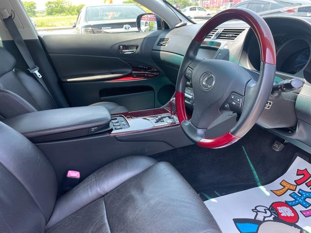 ＧＳ ＧＳ３５０　バージョンＩ　本革シート　Ｂカメラ　４ＷＤ　ナビ　クルーズコントロール　シートヒーター　パワーシート　ＥＴＣ　スマートキー（16枚目）
