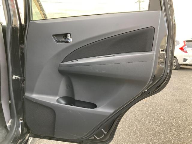 ムーヴ カスタム　Ｘリミテッド　寒冷地仕様車　キーレス　リアカメラ　ナビＴＶ　ワンセグ　盗難防止装置　フルオートエアコン　エコアイドル　４ＷＤ　メモリーナビ　ベンチシート　ＡＢＳ　Ｗエアバッグ　アルミホイール　パワーウィンドウ（42枚目）