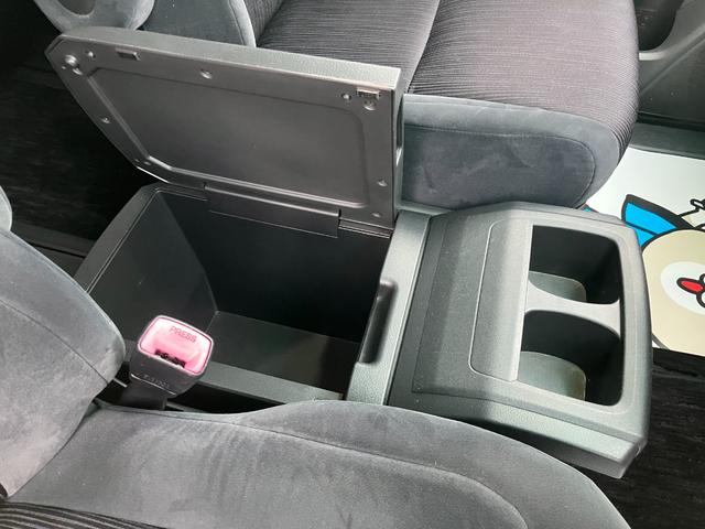 ヴェルファイア 2.4Z 地デジTV Bモニター エアコン キーレス 横滑り防止 カーテンエアバッグ スマートキー&プッシュスタート ウォークスルー パワーウィンドウ 盗難防止 ABS DVD ETC オットマン メモリーナビ(56枚目)