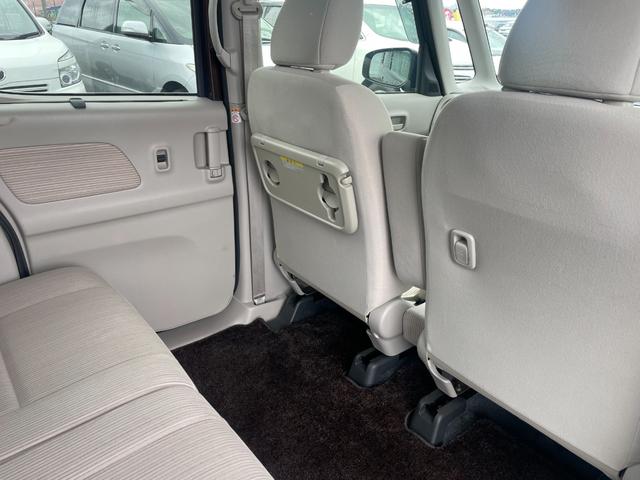 デイズルークス Ｘ　アイドリングストップ機能　Ｓキー　イモビライザー　ベンチ席　運転席エアバック　デュアルエアバッグ　バックカメラ　フルオートエアコン　パワーウィンドウ　片側電動両側スライドドア　ＡＢＳ　キーフリ　４ＷＤ（26枚目）