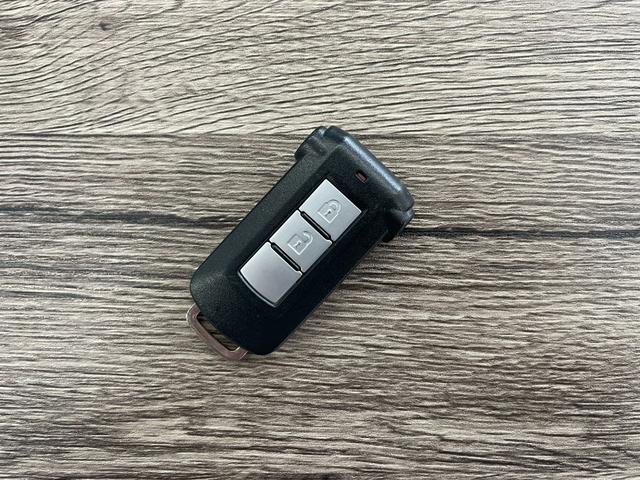 デイズルークス Ｘ　アイドリングストップ機能　Ｓキー　イモビライザー　ベンチ席　運転席エアバック　デュアルエアバッグ　バックカメラ　フルオートエアコン　パワーウィンドウ　片側電動両側スライドドア　ＡＢＳ　キーフリ　４ＷＤ（33枚目）