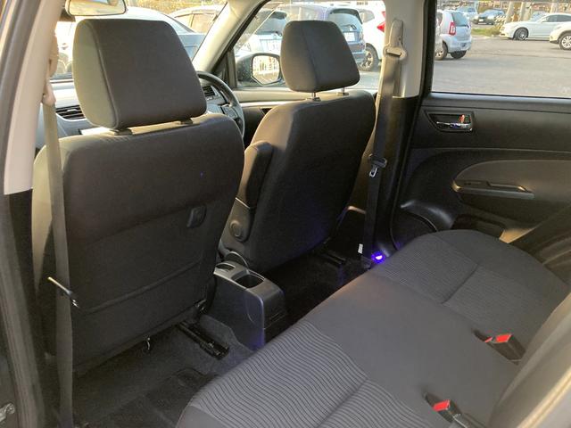 スイフト ＸＳ　オートエアコン　クルコン　スマートキー　キーレスエントリー　パワーウインドウ　横滑防止装置　ＷＳＲＳ　ＡＢＳ　４ＷＤ　ＥＴＣ　メモリナビ（23枚目）