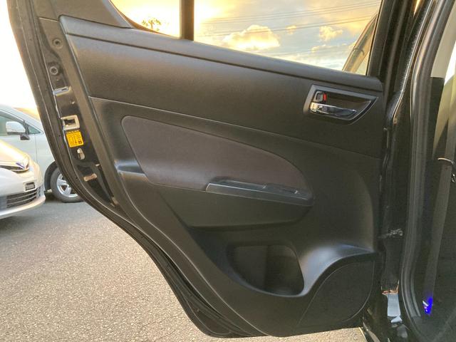 スイフト ＸＳ　オートエアコン　クルコン　スマートキー　キーレスエントリー　パワーウインドウ　横滑防止装置　ＷＳＲＳ　ＡＢＳ　４ＷＤ　ＥＴＣ　メモリナビ（46枚目）