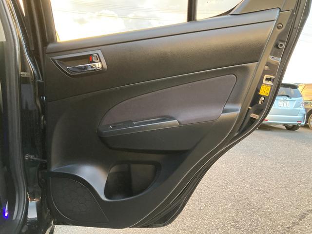 スイフト ＸＳ　オートエアコン　クルコン　スマートキー　キーレスエントリー　パワーウインドウ　横滑防止装置　ＷＳＲＳ　ＡＢＳ　４ＷＤ　ＥＴＣ　メモリナビ（47枚目）