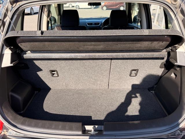 スイフト ＸＧ－ＤＪＥ　スマートキー＆プッシュスタート　横滑り防止システム　エアコン　盗難防止システム　パワーウィンドウ　ＡＢＳ　パワーステアリング　４ＷＤ　シートヒーター　アイドリングストップ　ＥＴＣ（28枚目）