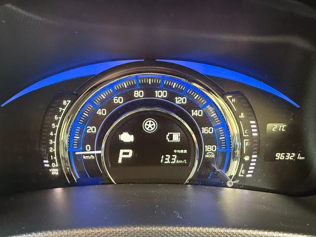 スイフト ＸＧ－ＤＪＥ　スマートキー＆プッシュスタート　横滑り防止システム　エアコン　盗難防止システム　パワーウィンドウ　ＡＢＳ　パワーステアリング　４ＷＤ　シートヒーター　アイドリングストップ　ＥＴＣ（33枚目）