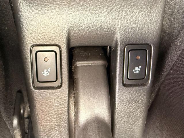 スイフト ＸＧ－ＤＪＥ　スマートキー＆プッシュスタート　横滑り防止システム　エアコン　盗難防止システム　パワーウィンドウ　ＡＢＳ　パワーステアリング　４ＷＤ　シートヒーター　アイドリングストップ　ＥＴＣ（37枚目）