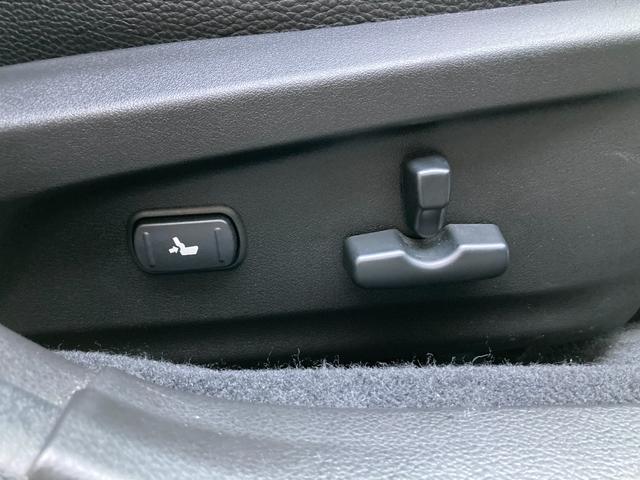 レガシィB4 2.5i BスポーツアイサイトGパッケージ 横滑り防止装置 キーフリー 電動シート メモリーナビ 禁煙車 AW レーダークルコン ETC 4WD DVD再生 エアコン スマートキ- パワーステアリング プリクラッシュブレーキ 後カメラ(44枚目)