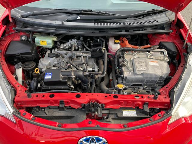 アクア Ｓ　キーレスエントリ　ナビ＆ＴＶ　ワンオーナー車　オートエアコン　デュアルエアバック　ＥＳＣ　パワーウィンドウ　ＥＴＣ　ＤＶＤ再生可能　ＳＲＳ　ワンセグＴＶ　パワーステアリング　ＡＢＳ　メモリーナビ（17枚目）