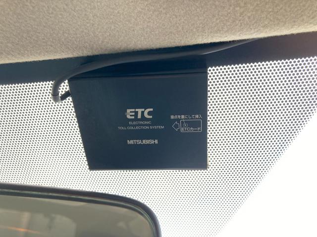 アクア Ｓ　キーレスエントリ　ナビ＆ＴＶ　ワンオーナー車　オートエアコン　デュアルエアバック　ＥＳＣ　パワーウィンドウ　ＥＴＣ　ＤＶＤ再生可能　ＳＲＳ　ワンセグＴＶ　パワーステアリング　ＡＢＳ　メモリーナビ（40枚目）