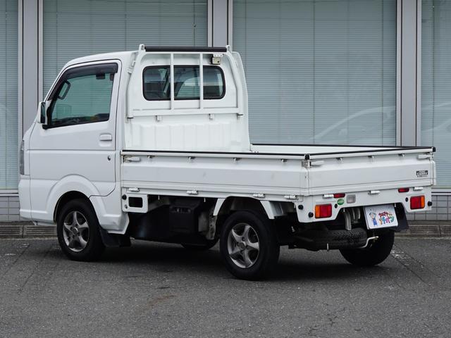 キャリイトラック ＫＸ　ＤＶＤ再生　フルセグＴＶ　ダブルエアバック　キーレスエントリーキー　１オーナー　パートタイム４ＷＤ　運転席エアバック　パワステ　ＥＴＣ　エアコン付　ナビＴＶ　パワーウインドウ　ＡＢＳ　メモリナビ（8枚目）