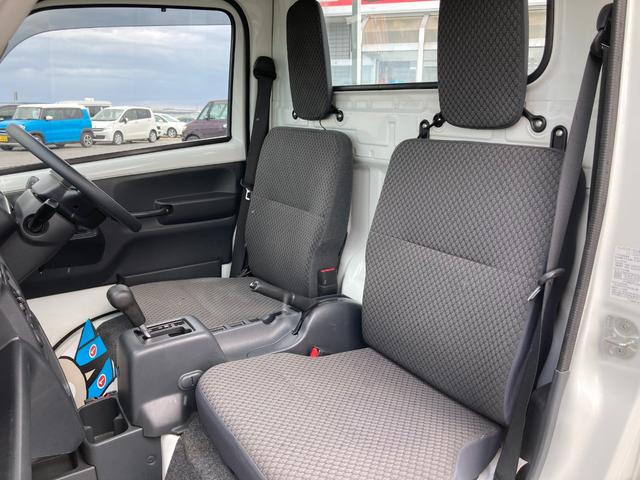キャリイトラック ＫＸ　ＤＶＤ再生　フルセグＴＶ　ダブルエアバック　キーレスエントリーキー　１オーナー　パートタイム４ＷＤ　運転席エアバック　パワステ　ＥＴＣ　エアコン付　ナビＴＶ　パワーウインドウ　ＡＢＳ　メモリナビ（30枚目）