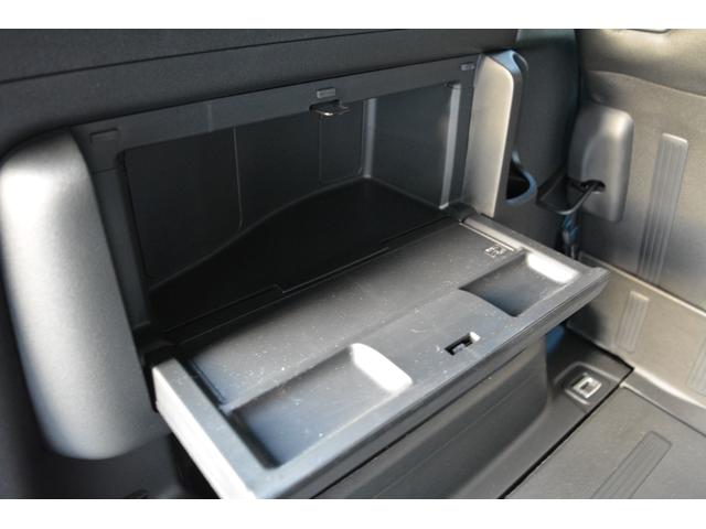 フリードスパイク Ｇ　エアロ　メモリナビ　Ｗエアバッグ　ナビ＆ＴＶ　キーレスキー　ＡＡＣ　運転席エアバック　パワーウィンドウ　パワーステアリング　ＡＢＳ　ＥＴＣ　両側スライドドア　アルミホイール　ワンセグテレビ　メモリ－ナビ（42枚目）