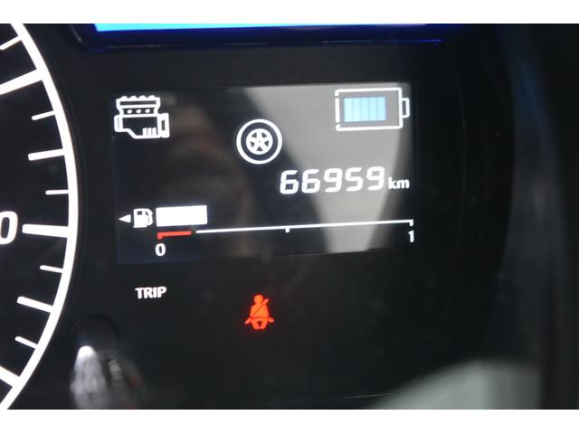 ノート ｅ－パワー　メダリスト　衝突軽減ブレーキ　ナビ　ＴＶ　ＤＶＤ再生　ＥＴＣ　スマートキー　プッシュスタート　アルミホイール（38枚目）