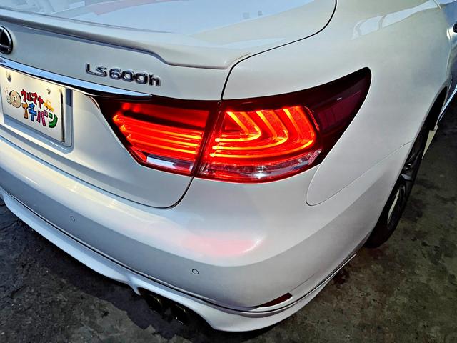 ＬＳ ＬＳ６００ｈ　Ｆスポーツ　４ＷＤ　ナビＴＶ　バックカメラ　ＥＴＣ　クルコン　レーダーブレーキ　サンルーフ　マクレビ　ベンチレーションシート　フルエアロ　パワーシート　革シート　スマートキープッシュスタート　ＬＥＤヘッドライト（20枚目）