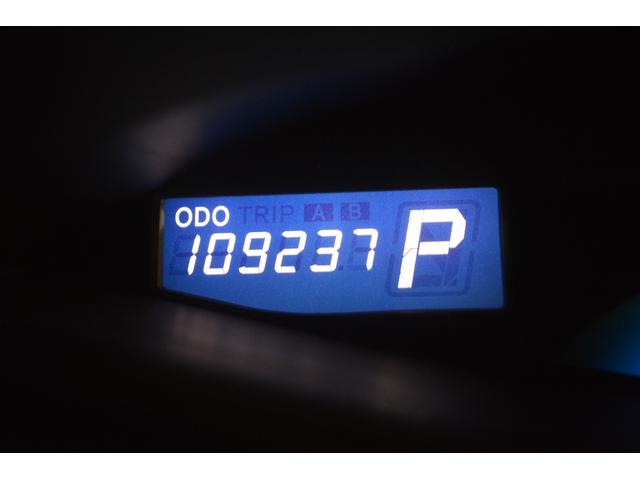 エスティマハイブリッド Ｇ　４ＷＤ　７人乗り　ナビＴＶ　ＤＶＤ再生　フリップダウンモニター　ＥＴＣ　スマートキー　アルミホイール（32枚目）