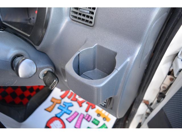 ハイゼットトラック ジャンボ　４ＷＤ　５速ＭＴ　ナビ　ＴＶ　ＤＶＤ再生　ＭＯＭＯステアリング（22枚目）
