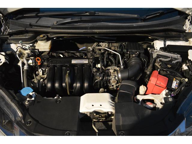 シャトル ハイブリッドＺ　４ＷＤ　ハイブリッドＺ　衝突軽減ブレーキ　５人乗り　ナビＴＶ　ＤＶＤ再生　バックカメラ　ＥＴＣ　クルーズコントロール　スマートキー　プッシュスタート　アルミホイール（13枚目）