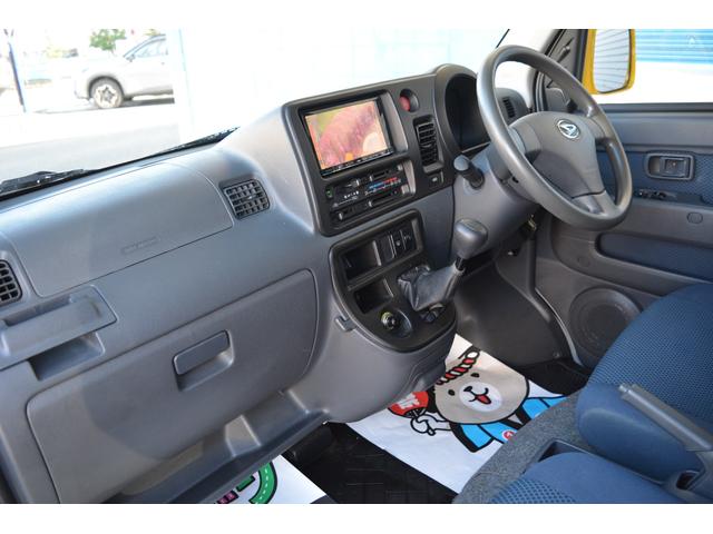 ハイゼットカーゴ クルーズターボ　ハイルーフ　４ＷＤ　ＭＴ５速　ターボ　ナビＴＶ（17枚目）