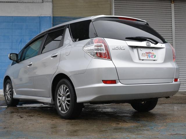 フィットシャトル １５Ｘ　ナビＴＶ　ＤＶＤ再生　バックカメラ　前席シートヒーター　パドルシフト　スマートキー　アルミホイール　５人乗り（7枚目）