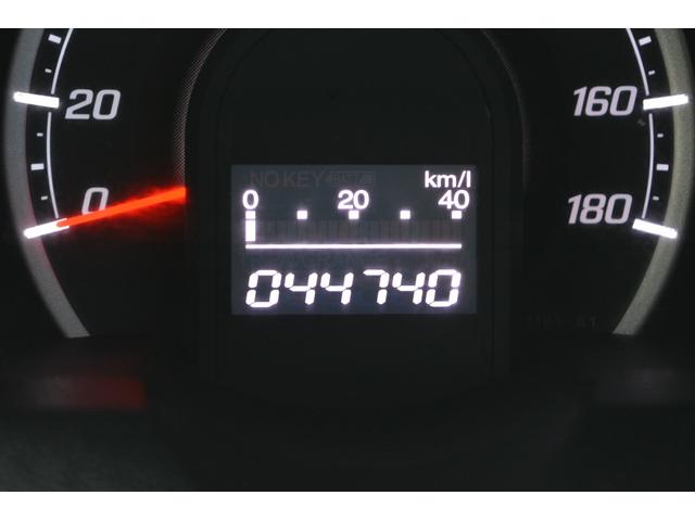 フィットシャトル １５Ｘ　ナビＴＶ　ＤＶＤ再生　バックカメラ　前席シートヒーター　パドルシフト　スマートキー　アルミホイール　５人乗り（21枚目）