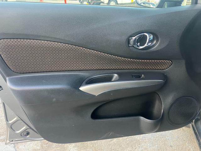 ノート メダリスト　Ｘ　エマージェンシーブレーキ　ナビＴＶ　スマートキー　プッシュスタート　アルミホイール（19枚目）