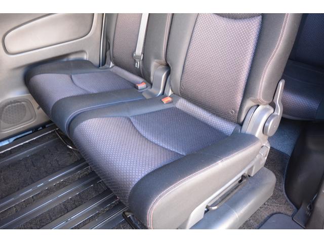 セレナ ハイウェイスター　４ＷＤ　８人乗り　ナビ　両側電動スライドドア　クルーズコントロール　スマートキー　プッシュスタート　アルミホイール（28枚目）