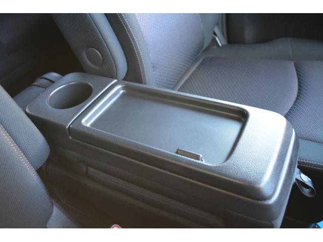 セレナ ハイウェイスター　４ＷＤ　８人乗り　ナビ　両側電動スライドドア　クルーズコントロール　スマートキー　プッシュスタート　アルミホイール（49枚目）