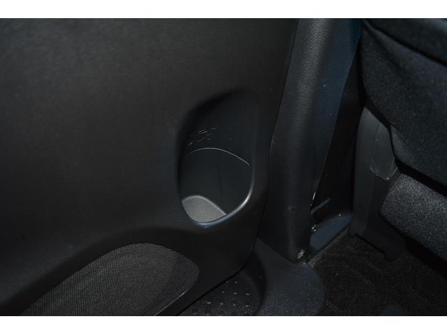 セレナ ハイウェイスター　４ＷＤ　８人乗り　ナビ　両側電動スライドドア　クルーズコントロール　スマートキー　プッシュスタート　アルミホイール（54枚目）