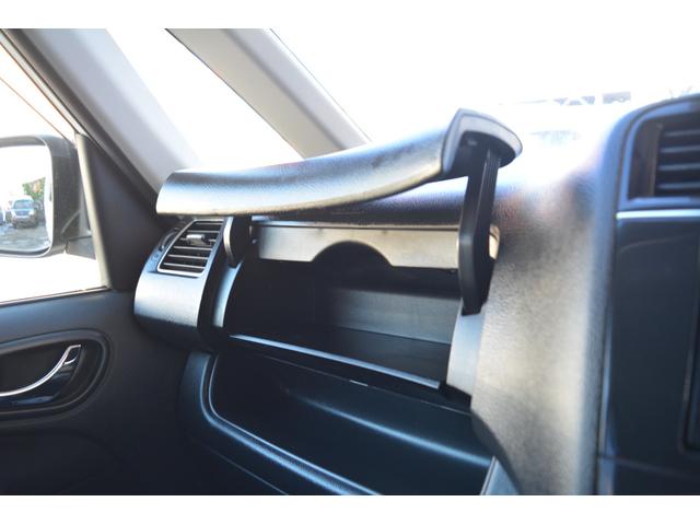 セレナ ハイウェイスター　４ＷＤ　８人乗り　ナビ　両側電動スライドドア　クルーズコントロール　スマートキー　プッシュスタート　アルミホイール（56枚目）