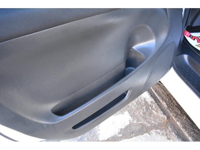 セレナ ハイウェイスター　４ＷＤ　８人乗り　ナビ　両側電動スライドドア　クルーズコントロール　スマートキー　プッシュスタート　アルミホイール（58枚目）