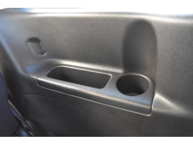 セレナ ハイウェイスター　４ＷＤ　８人乗り　ナビ　両側電動スライドドア　クルーズコントロール　スマートキー　プッシュスタート　アルミホイール（59枚目）