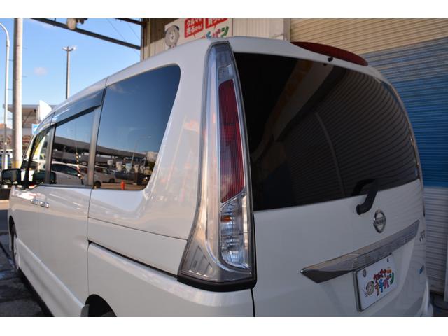 セレナ ハイウェイスター　４ＷＤ　８人乗り　ナビ　両側電動スライドドア　クルーズコントロール　スマートキー　プッシュスタート　アルミホイール（65枚目）